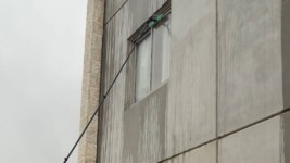 ניקוי חלונות בגובה באוסמוזה ניקוי חלונות בגובה באו